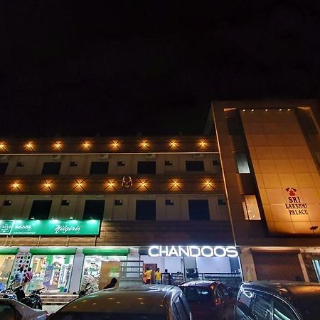 Suluru Sri Lakshmi Palace A/C酒店 外观 照片